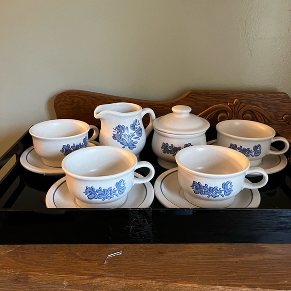 Pfaltzgraff Other - Pfaltzgraff coffee service for 4